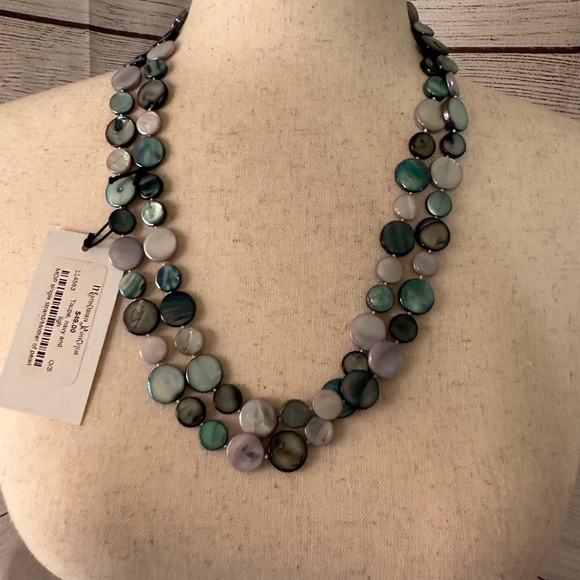 NWT MOTHER OF PEARLS NECKLACE - Picture 5 of 16